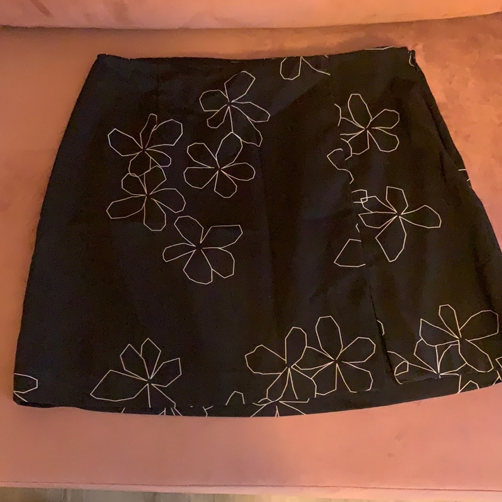 Express mini skirt